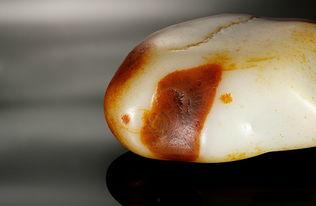 籽料原石拍卖现场直播在哪里看,实时观看珍稀宝石竞拍盛况